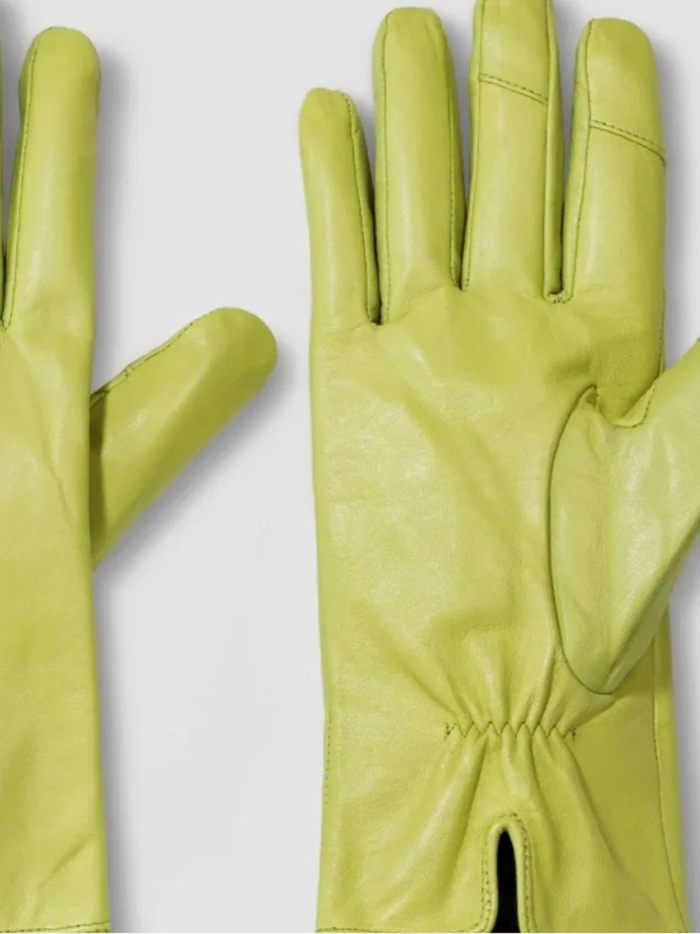 A New Day Women’s Leather Gloves in Chartreuse Green Size Small NWT